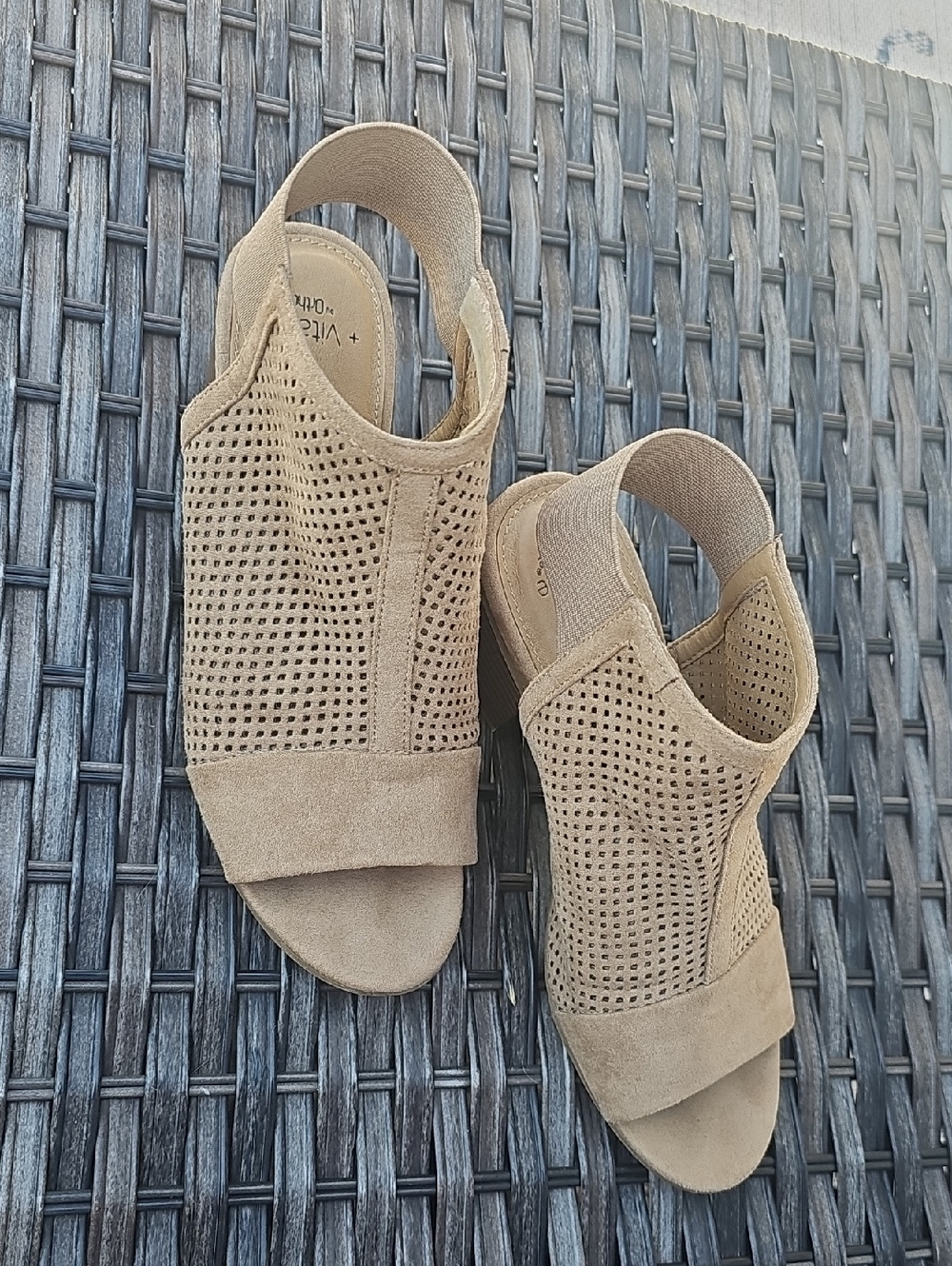 Sonoma Vitaluze By Ortholute Suede Sandals